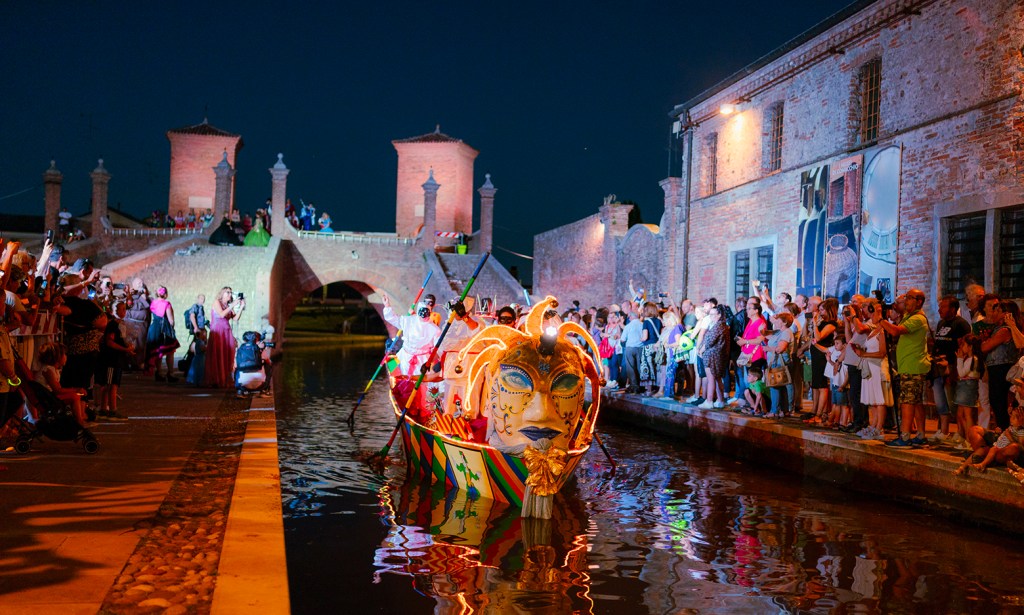 Carnevale sull'acqua, edizione estiva, a Comacchio