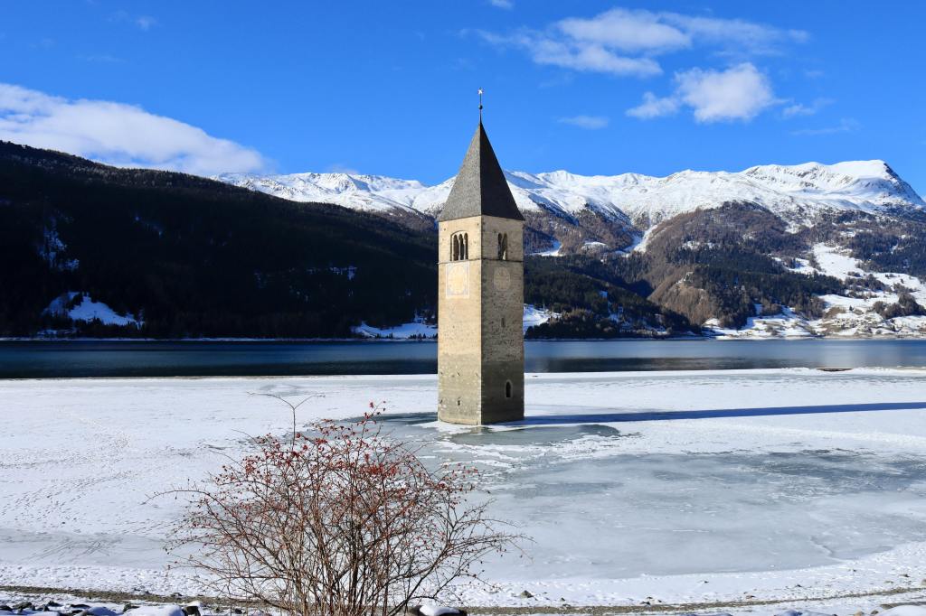 6 laghi italiani da vedere in inverno (che a volte&nbsp;ghiacciano!)