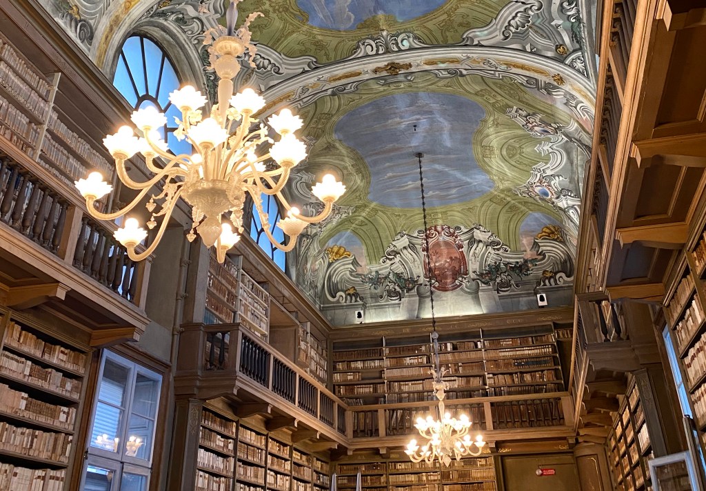 Tra antichi volumi e pagine di storia: viaggio nelle biblioteche più belle d’Italia
